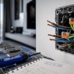 Comment brancher un radiateur électrique : câbles et connecteurs Wago pour raccordement sécurisé