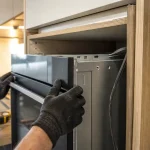 Installer un four encastrable : pose en niche et ventilation